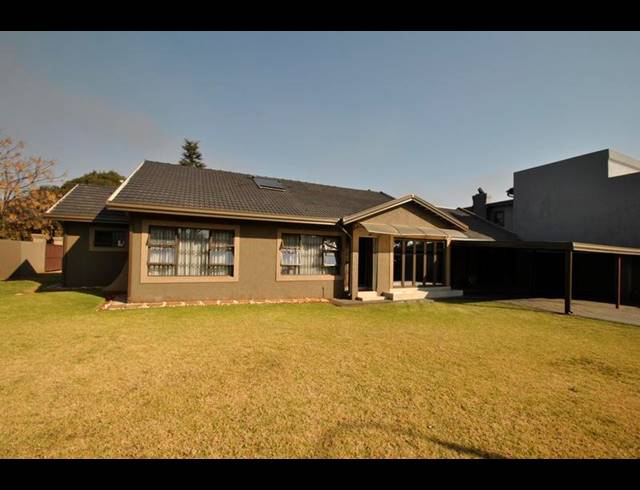 4 BEDROOM HOUSE FOR SALE IN GROENEWEIDE